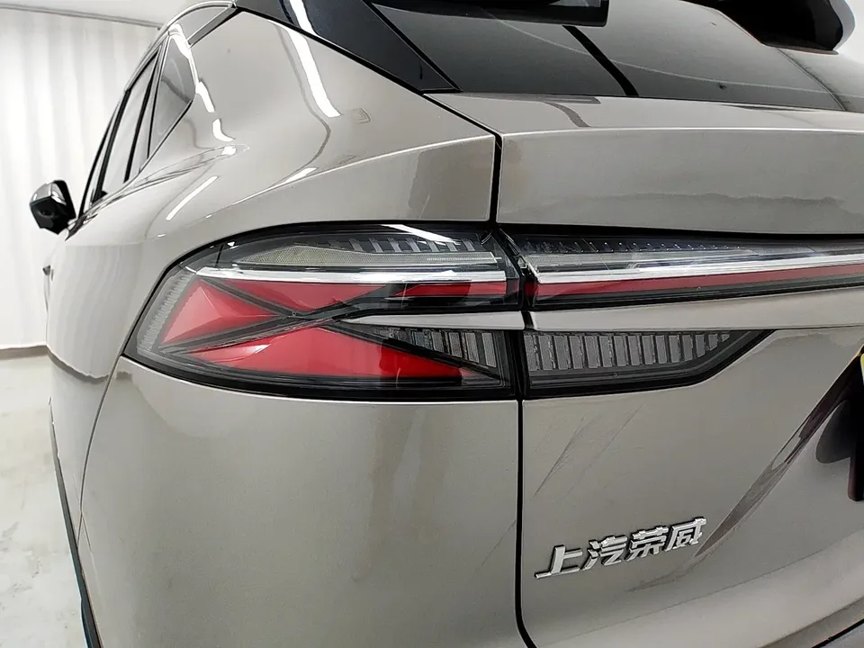 Roewe RX5 Roewe RX5 2023 Deluxe Slide Screen Edition 2024 — thumbnail 4