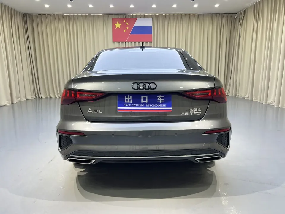 Audi A3 Audi A3 2023 A3L Limousine 35 TFSI facelift: stylish and sporty 2023 — миниатюра 2