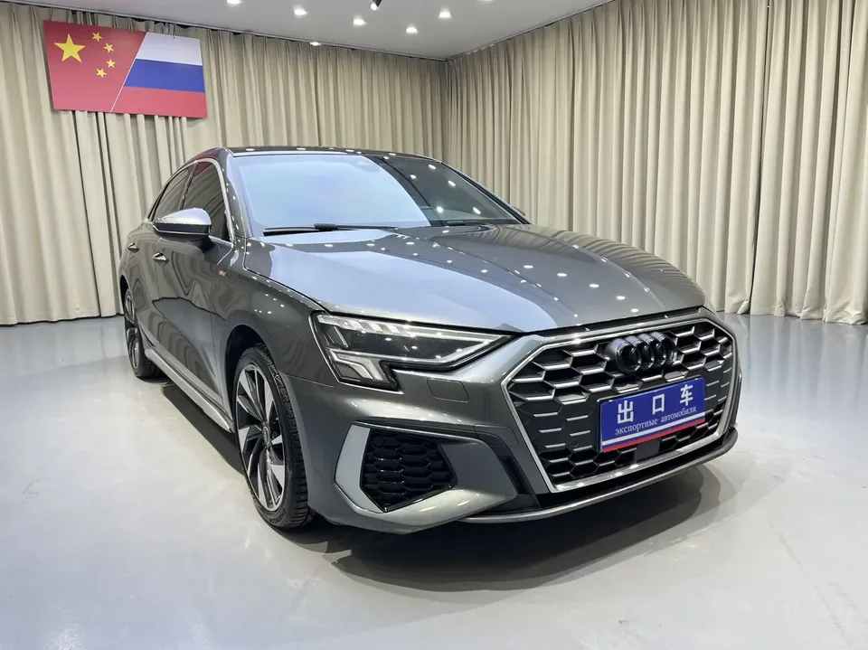 Audi A3 Audi A3 2023 A3L Limousine 35 TFSI facelift: stylish and sporty 2023 — миниатюра 3