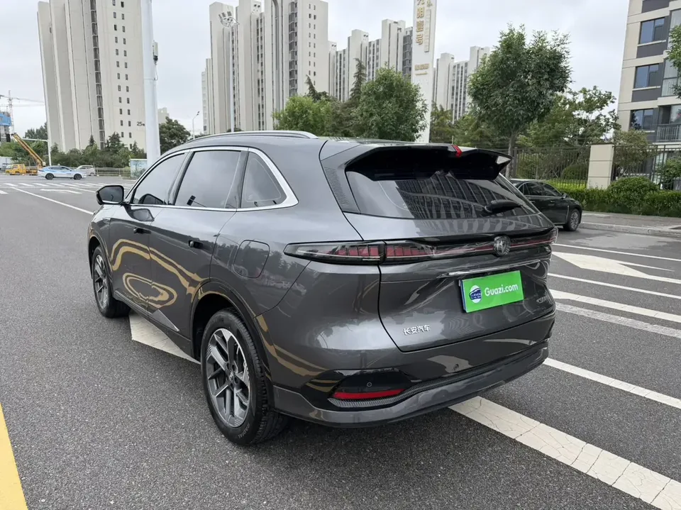 Changan CS75PLUS Changan CS75 PLUS 2025 The fourth generation 1.5T New Blue Whale Smart Premium 2024 — thumbnail 4
