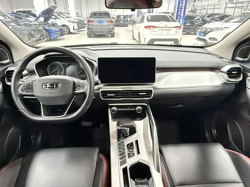 Geely Coolray SX11 Binyue 2021 240T DCT Diamond Edition 2022 — thumbnail 5