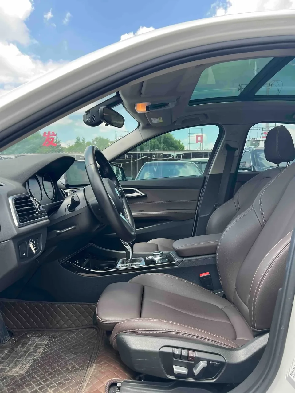 BMW 1 Series BMW 1 Series 2021 120i M Sport Night Edition 2022 — миниатюра 4