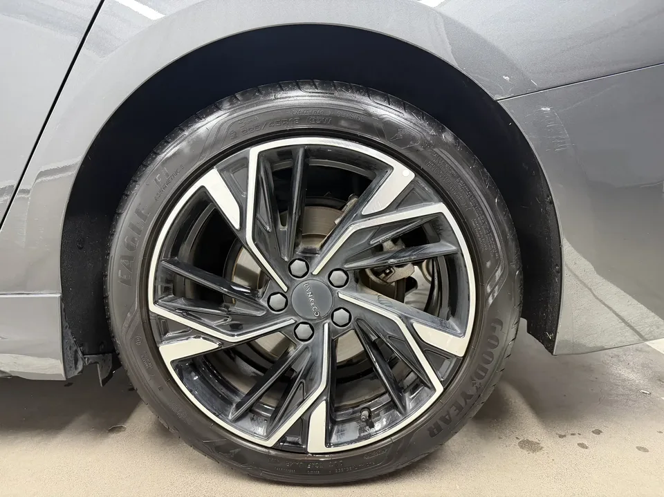 Lynk & Co 03 Lynk & Co 03 2023 2.0TD DCT Jin Pro 2024 — thumbnail 3