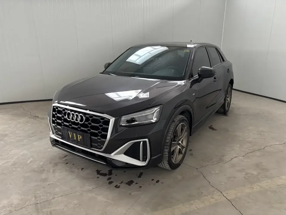 Audi Q2L Audi Q2L 2022 35 TFSI Stylish Dynamic 2022 — photo 1, buy with delivery to Moscow