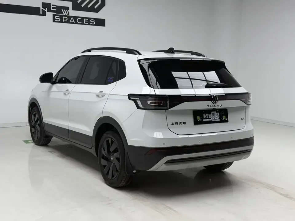 Volkswagen Tharu tuyue 2025 New 1.5L Sharp Edition 2025 — thumbnail 2