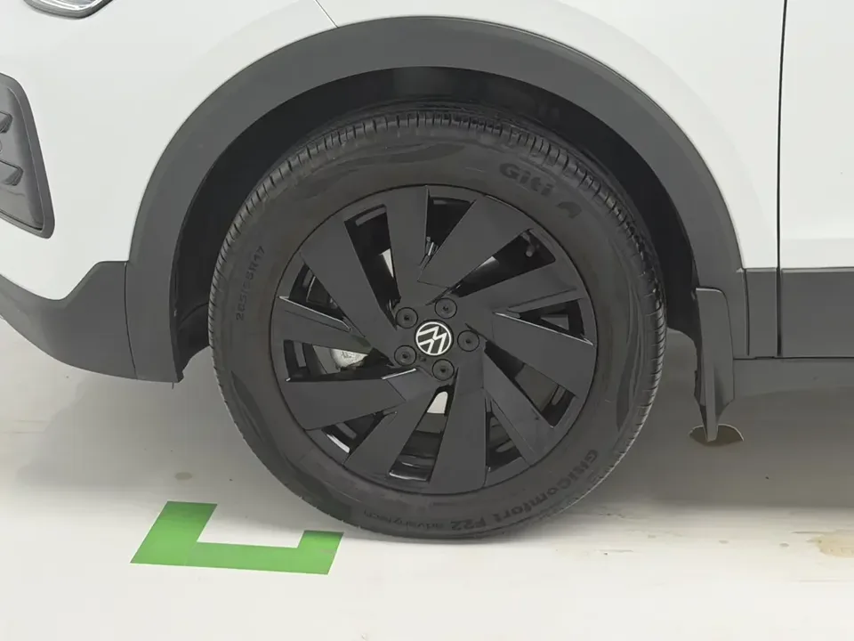 Volkswagen Tharu tuyue 2025 New 1.5L Sharp Edition 2025 — thumbnail 3