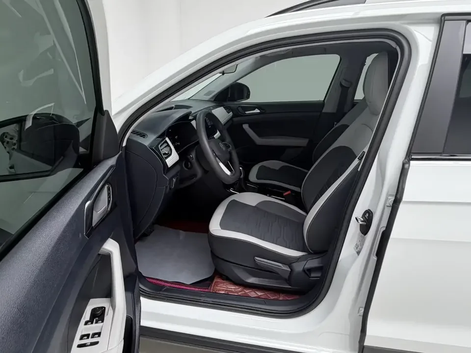 Volkswagen Tharu tuyue 2025 New 1.5L Sharp Edition 2025 — thumbnail 4