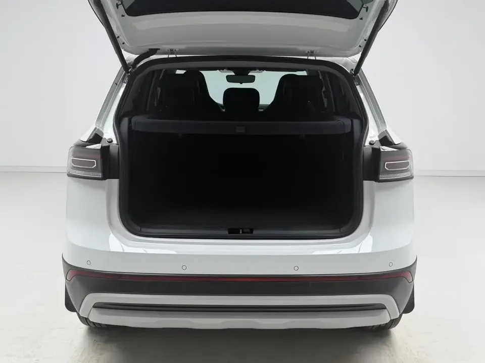 Volkswagen Tharu tuyue 2025 New 1.5L Sharp Edition 2025 — thumbnail 5