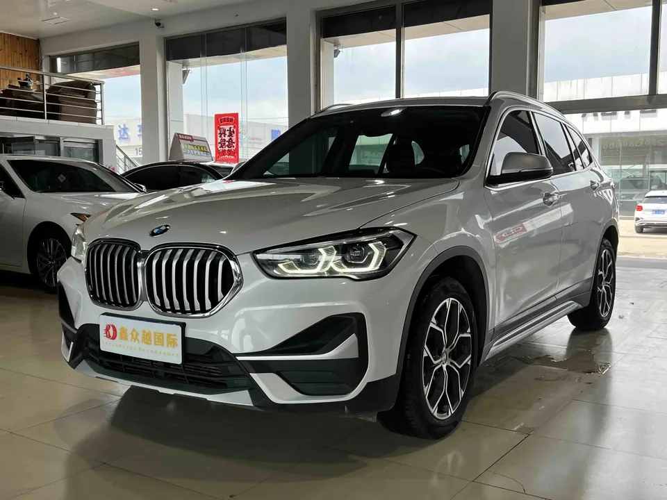 BMW X1 BMW X1 2022 sDrive20Li Fashion 2023 — photo 1, buy with delivery to Moscow