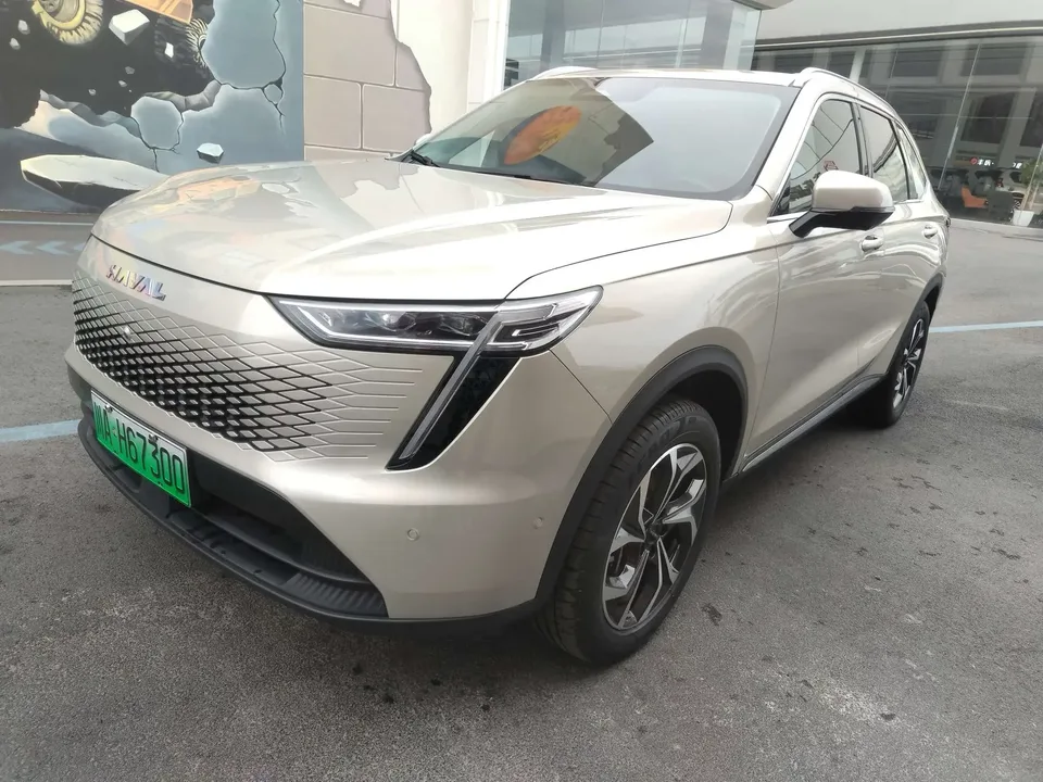 Haval Xiaolong MAX Haval Xiaolong MAX 2023 1.5L Hi4 105 4WD Smart Flagship Edition 2023 — photo 1, buy with delivery to Moscow