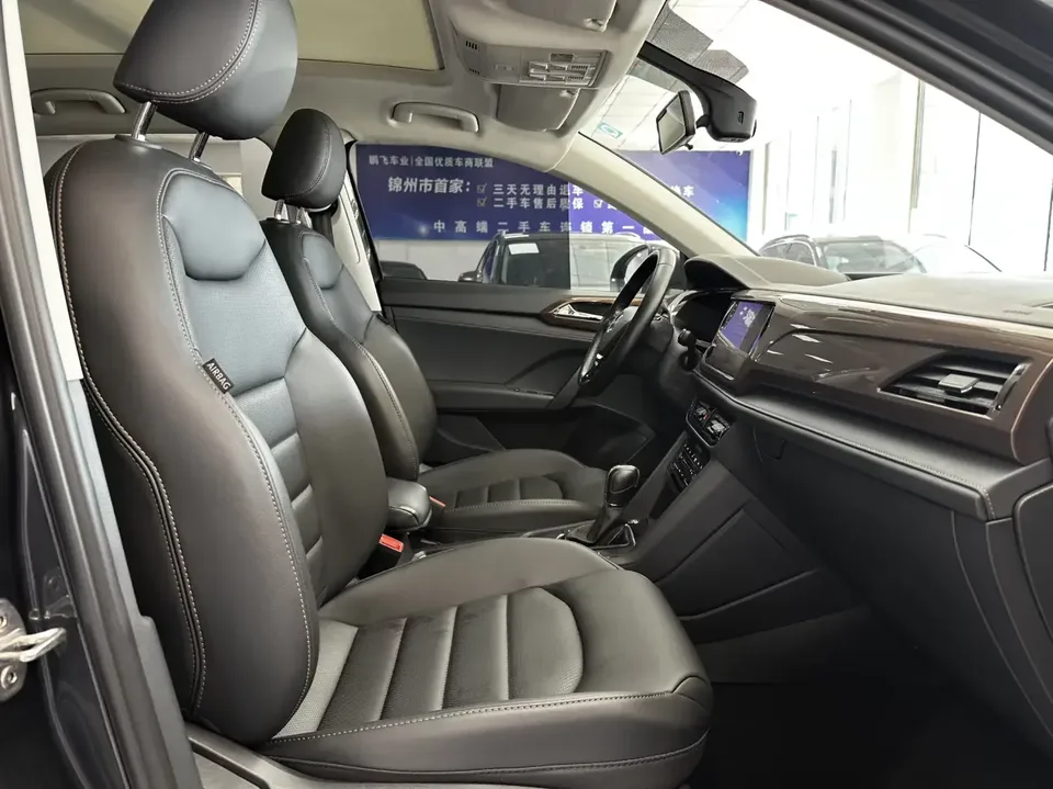 Volkswagen Tharu tuyue 2022 280TSI 2WD Deluxe Edition 2022 — thumbnail 5