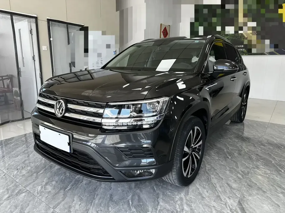 Volkswagen Tharu tuyue 2022 280TSI 2WD Deluxe Edition 2022 — photo 1, buy with delivery to Moscow
