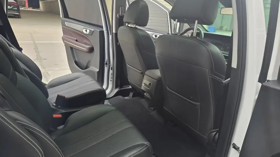 GAC Trumpchi M6 Trumpchi M6 2021 270T Automatic Elite Edition 7 Seaters 2022 — thumbnail 3