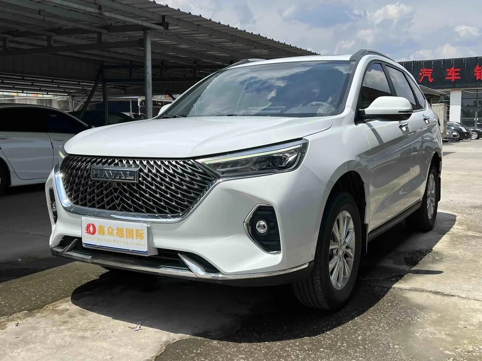 Haval M6 Haval M6 2023 PLUS 1.5T Manual Luxury Smart Connection 2024 — photo 1, buy with delivery to Moscow