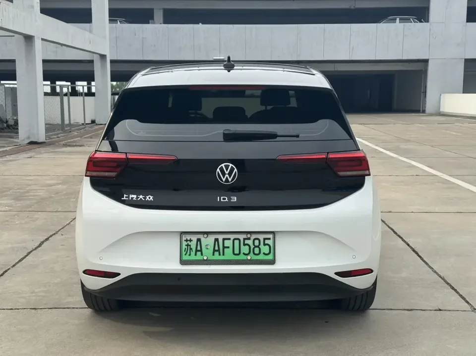 Volkswagen ID.3 Volkswagen ID.3 2023 Upgraded Pure Smart Edition 2024 — thumbnail 2