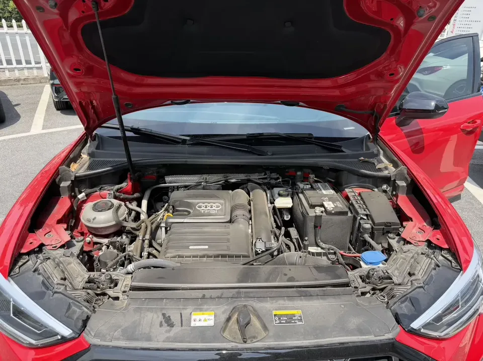Audi Q3 Audi Q3 2023 35 TFSI Stylish Dynamic 2022 — thumbnail 3