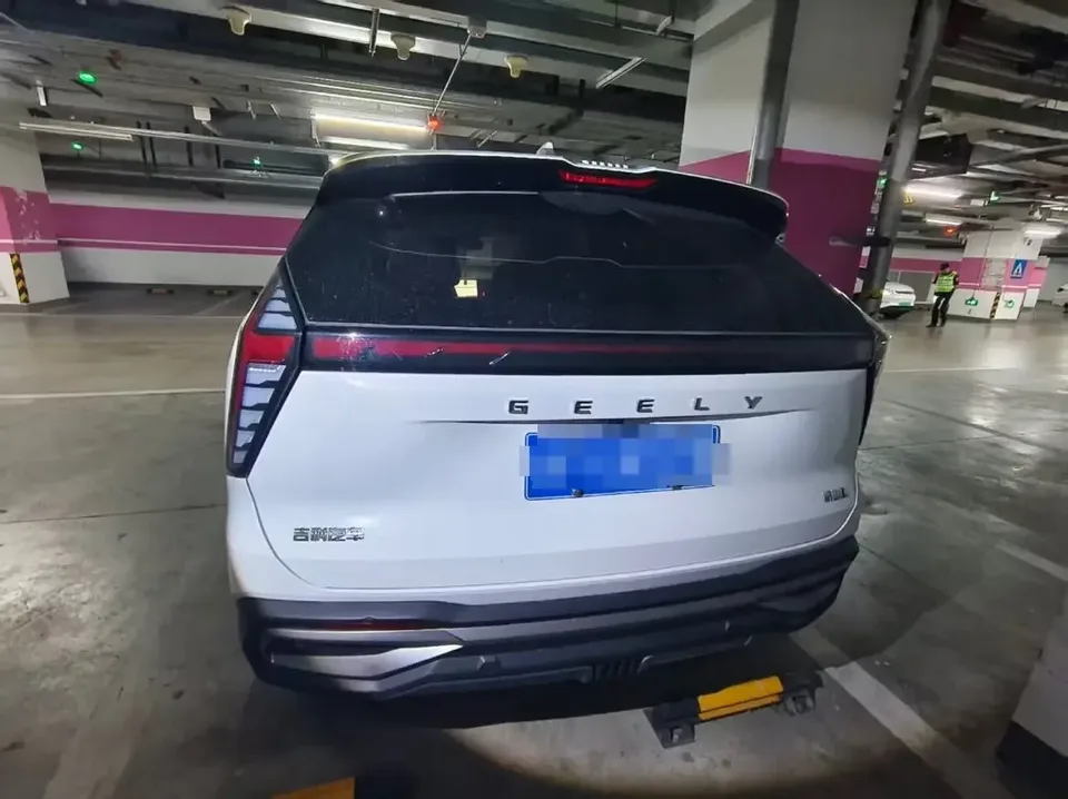 Geely Atlas L Boyue L 2024 1.5TD DCT Premium Edition 2024 — thumbnail 2