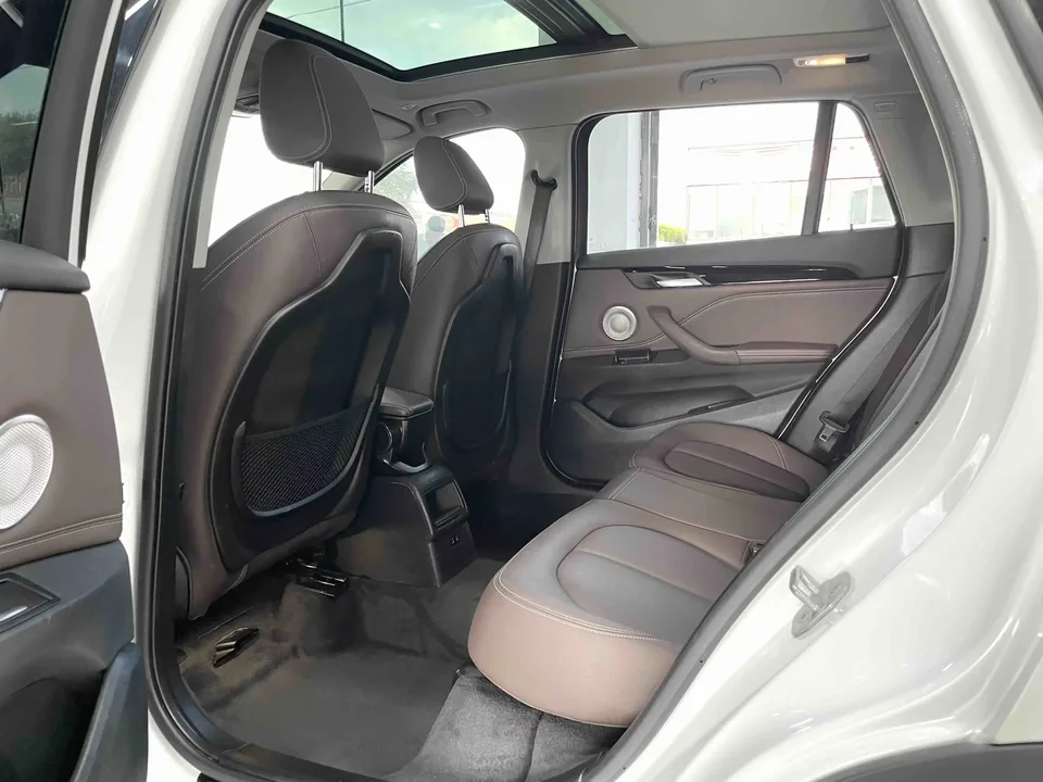 BMW X1 BMW X1 2022 sDrive20Li Fashion 2023 — миниатюра 5