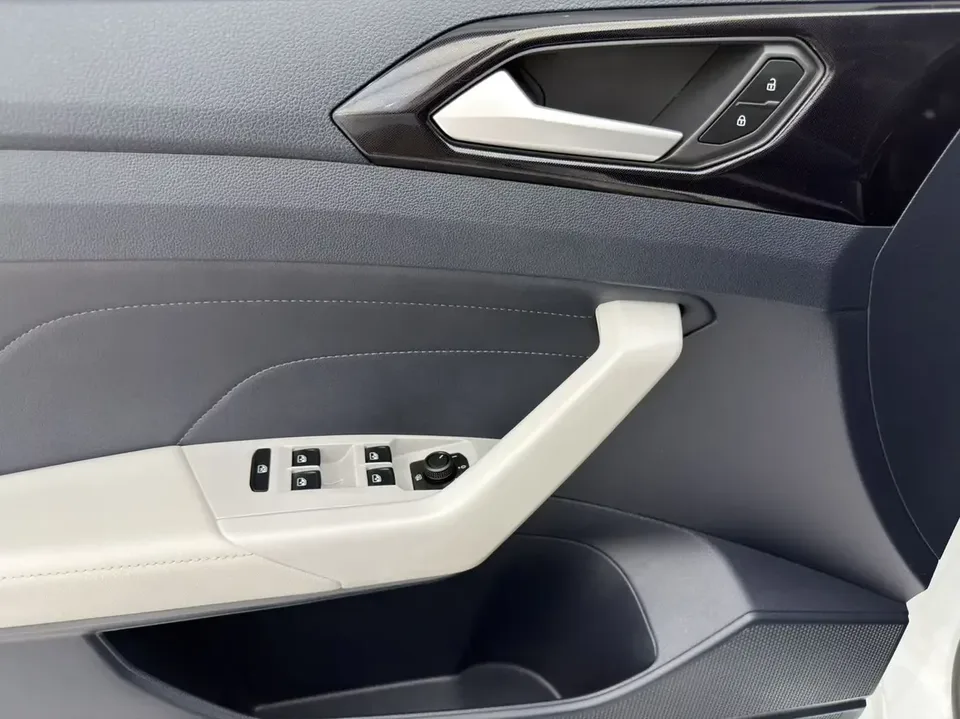 Volkswagen Tharu tuyue 2025 New 1.5L Sharp Edition 2024 — миниатюра 3