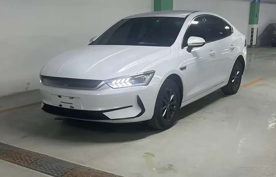 BYD Qin PLUS EV Qin PLUS EV 2021 500KM Luxury 2025 — photo 1, buy with delivery to Moscow
