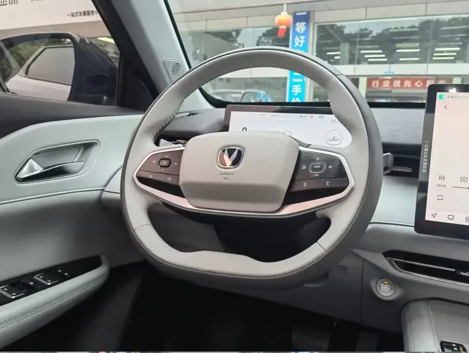 Changan Uni-Z Changan UNI-Z 2025 1.5T DCT Luxury 2024 — thumbnail 4