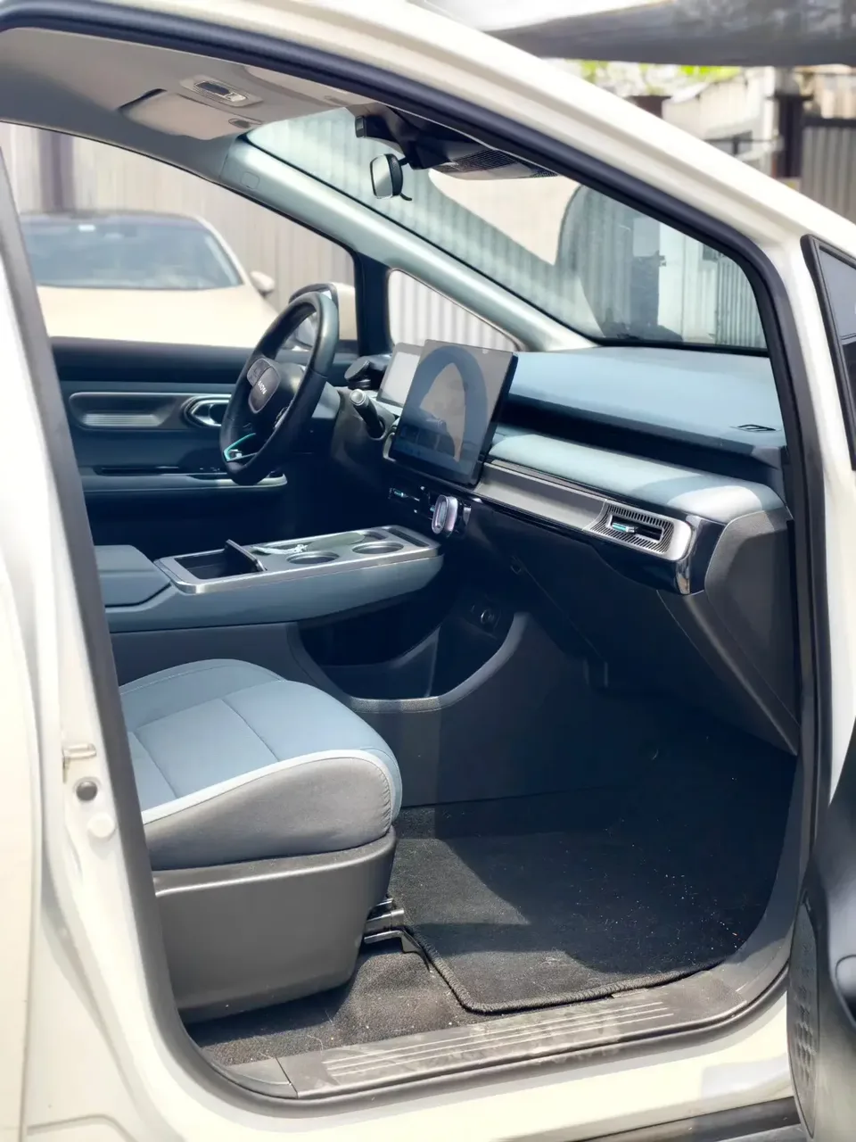 AION Y AION Y 2025 Plus 510 Enjoy Edition 58.4kWh 2025 — thumbnail 4