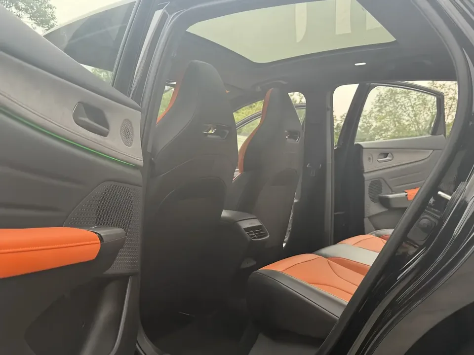 Changan UNI-V Changan UNI-V 2025 Third-generation 2.0T Powertrain 2025 — thumbnail 5