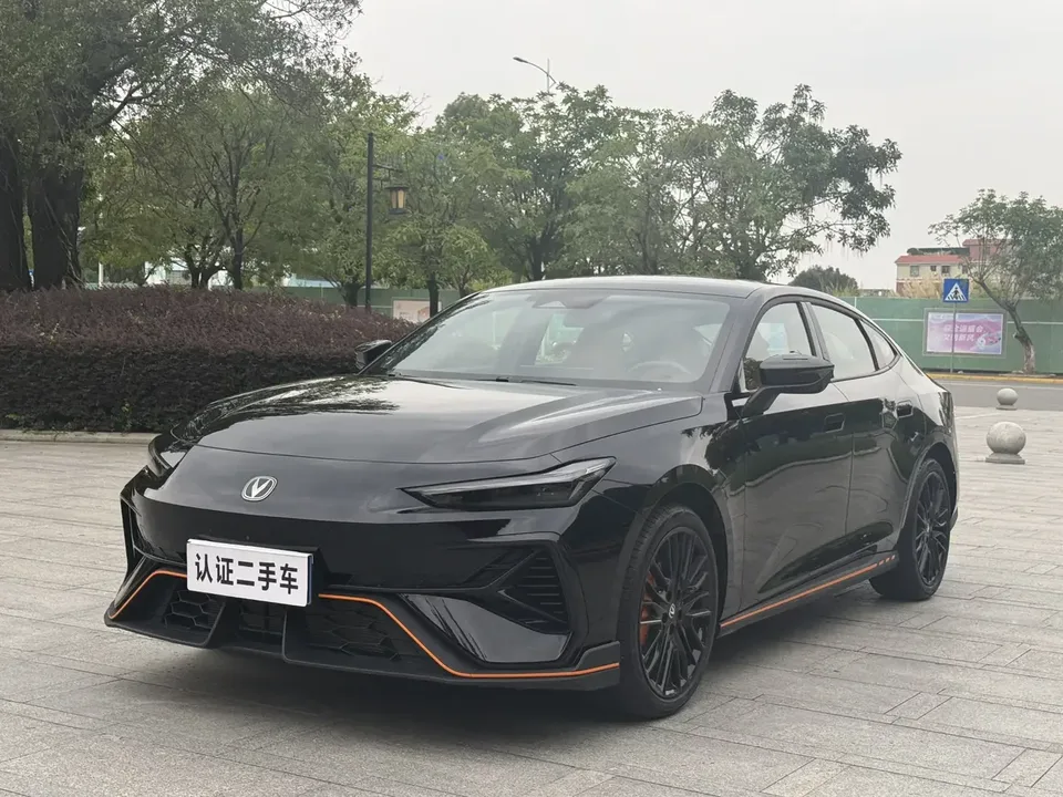 Changan UNI-V Changan UNI-V 2025 Third-generation 2.0T Powertrain 2025 — photo 1, buy with delivery to Moscow