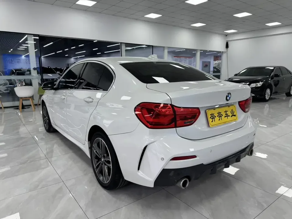 BMW 1 Series BMW 1 Series 2021 120i M Sport Night Edition 2022 — thumbnail 5