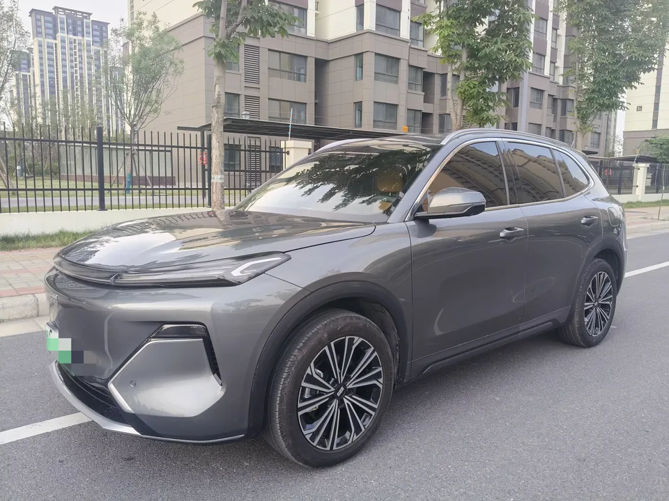 Geely Galaxy Starship 7 EM-i Galaxy Starship 7 EM-i 2025 120KM Pilot Edition 2025 — photo 1, buy with delivery to Moscow