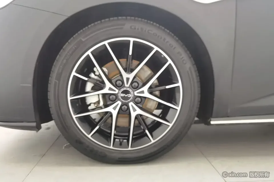 BYD Seal DM Seal DM 2024 Honor Edition DM-i 1.5L 121KM Premium Edition 2024 — thumbnail 2