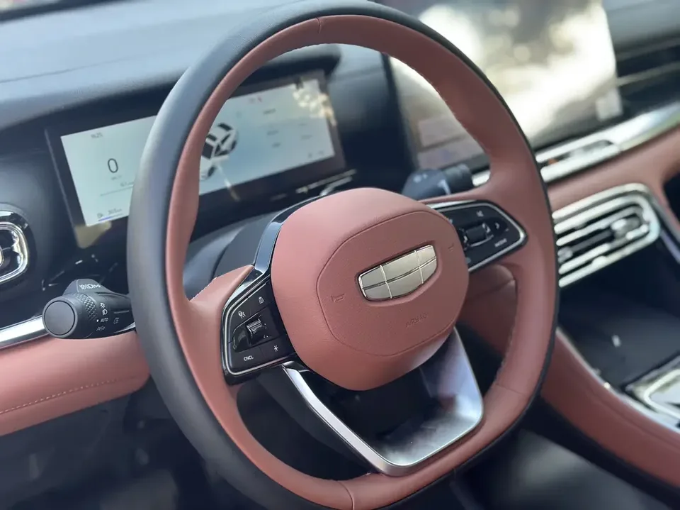 Geely Emgrand emgrand 2026 5th Generation 1.5T DCT Flagship Model 2026 — thumbnail 3