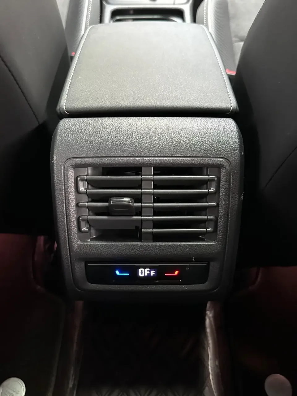 Volkswagen Golf golf 2021 280TSI DSG R-Line 2022 — миниатюра 4