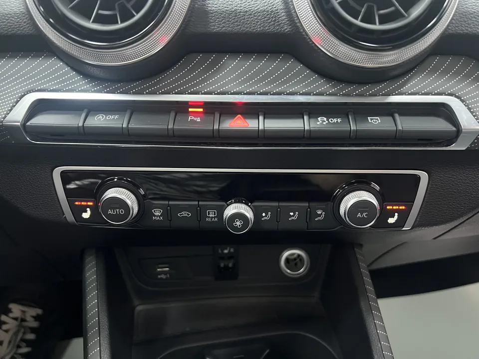 Audi Q2L Audi Q2L 2022 35 TFSI Stylish Dynamic 2022 — миниатюра 3