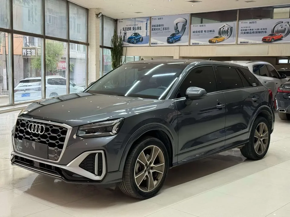 Audi Q2L Audi Q2L 2022 35 TFSI Stylish Dynamic 2023 — фото 1, купить с доставкой в Москву