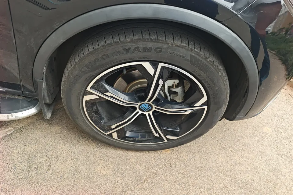 BYD Tang DM Tang DM 2021 DM-i 1.5T 112KM Premium Edition 2022 — thumbnail 3