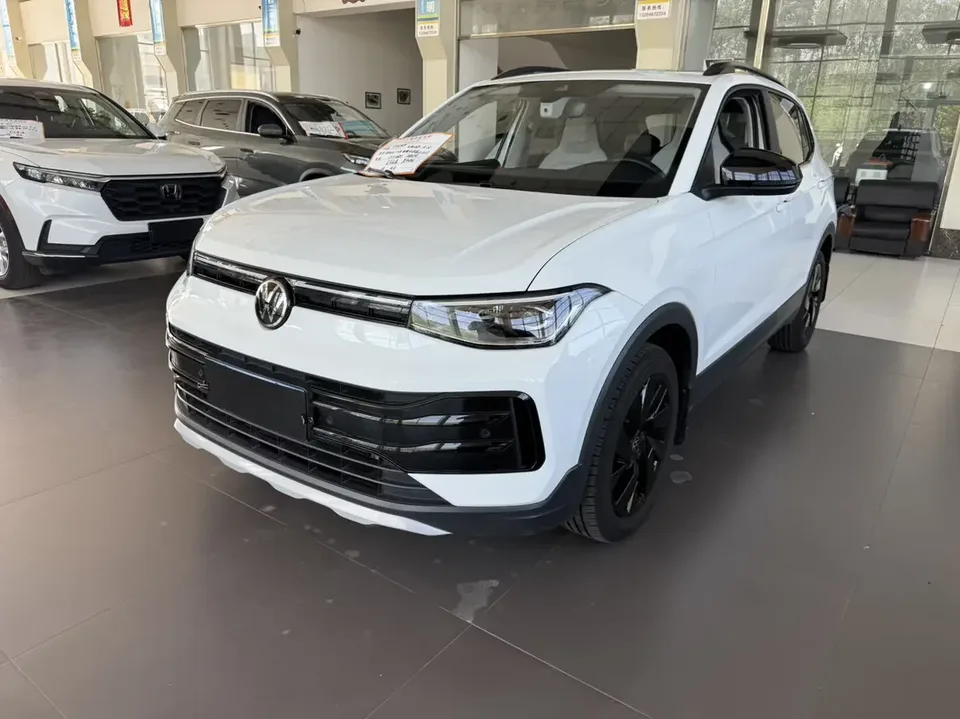 Volkswagen Tharu tuyue 2025 New 300TSI Sharp Edition 2024 — photo 1, buy with delivery to Moscow