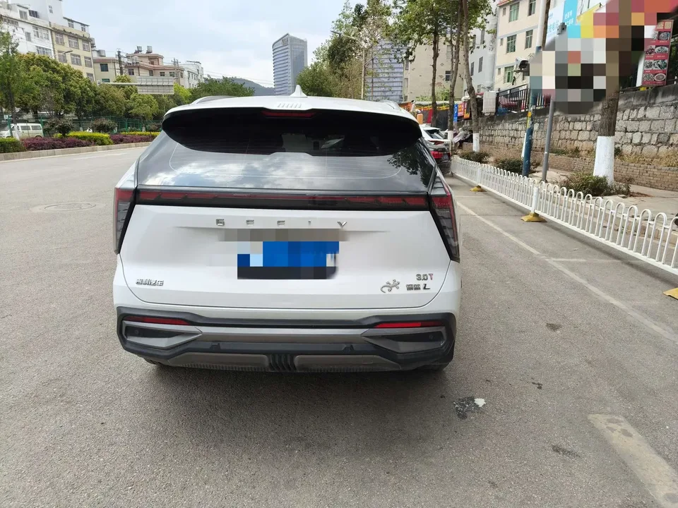 Geely Atlas L Boyue L 2023 1.5TD DCT Premium 2023 — thumbnail 2