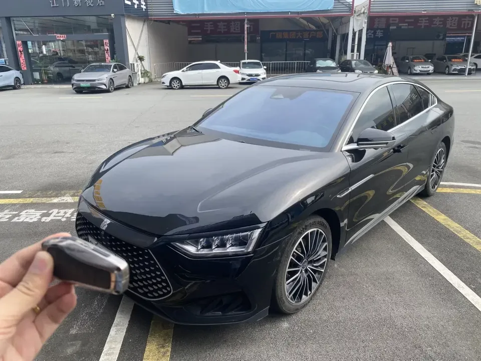 BYD Han DM Chinese DM 2022 DM-i 121KM Premium 2023 — photo 1, buy with delivery to Moscow