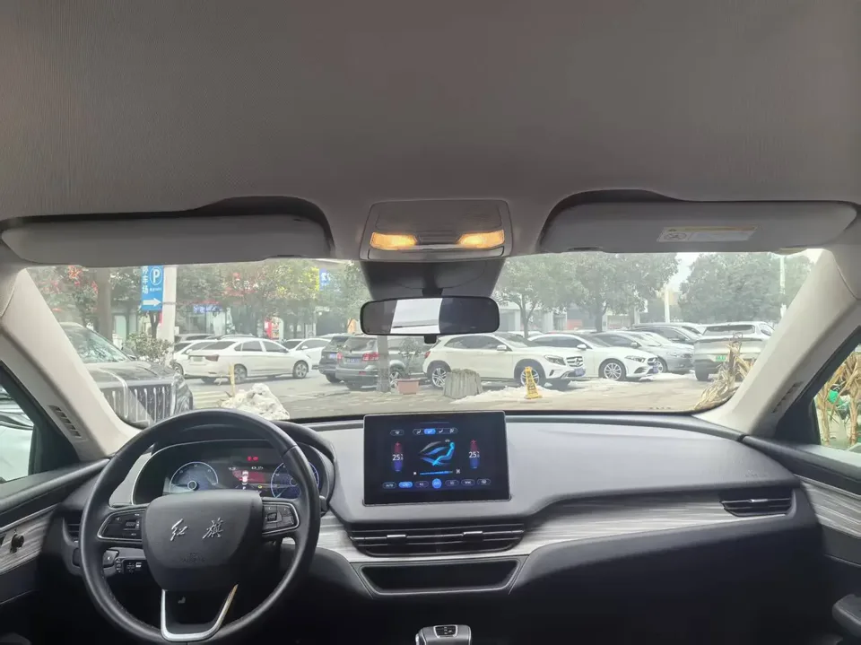Hongqi E-QM5 Hongqi E-QM5 2023 Basic travel version 2024 — thumbnail 4