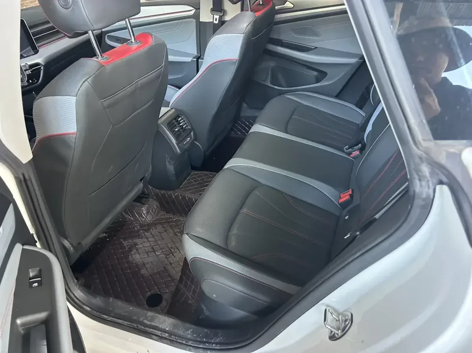 Volkswagen Lamando Lingdu 2022 Lingdu L 280TSI DSG Cool Edition 2022 — thumbnail 3