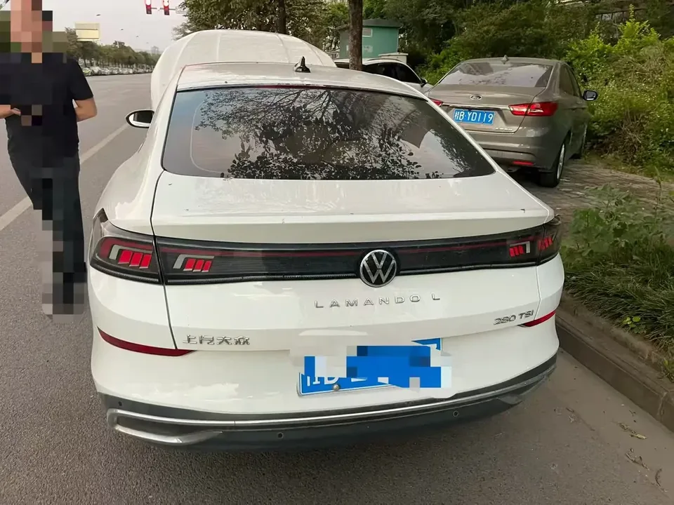 Volkswagen Lamando Lingdu 2022 Lingdu L 280TSI DSG Cool Edition 2022 — thumbnail 4