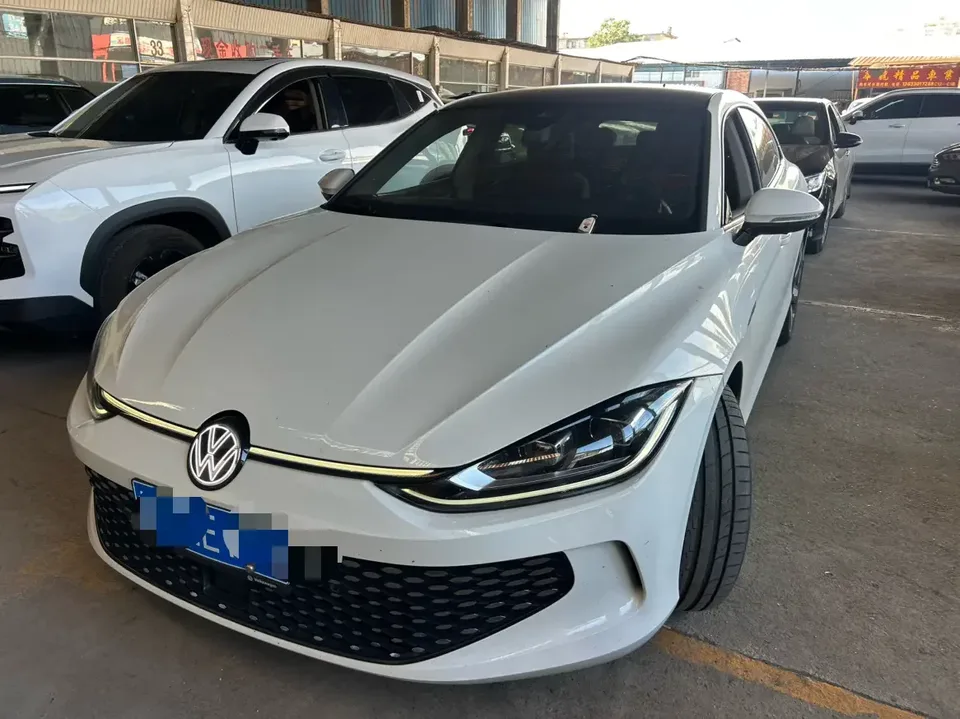 Volkswagen Lamando Lingdu 2022 Lingdu L 280TSI DSG Cool Edition 2022 — photo 1, buy with delivery to Moscow