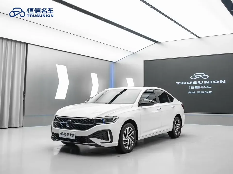 Volkswagen Lavida Lavida 2023 300TSI DSG Starry Sky Edition 2024 — photo 1, buy with delivery to Moscow