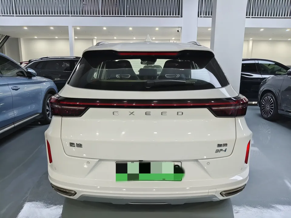 Exeed Xingtu Zhuifeng C-DM Xingtu Zhuifeng C-DM 2023 1.5TCI-DHT 105KM Royal Wind Edition 2024 — миниатюра 2
