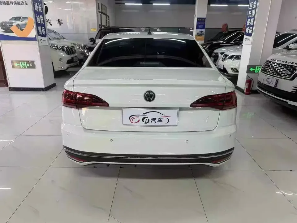 Volkswagen Bora Bora 2025 200TSI DSG Joyride Navigation Edition 2025 — thumbnail 2