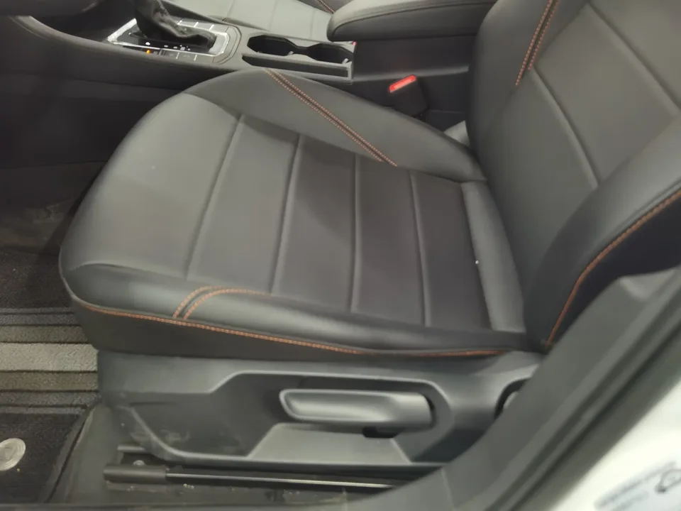Volkswagen Bora Bora 2025 200TSI DSG Joyride Navigation Edition 2025 — thumbnail 5