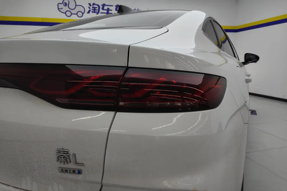 BYD Qin L DM Qin L DM 2025 Intelligent Driving Edition DM-i 80KM Leading Edition 2025 — thumbnail 2