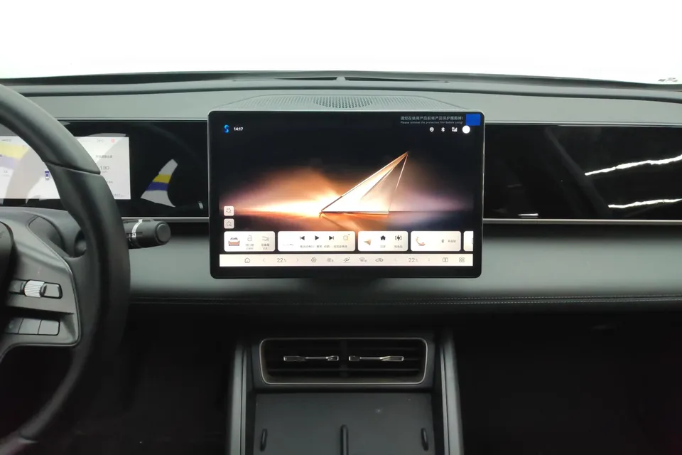 BYD Qin L DM Qin L DM 2025 Intelligent Driving Edition DM-i 80KM Leading Edition 2025 — thumbnail 3