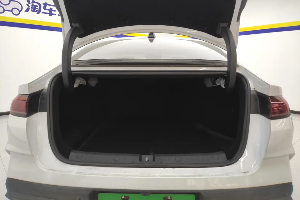 BYD Qin L DM Qin L DM 2025 Intelligent Driving Edition DM-i 80KM Leading Edition 2025 — thumbnail 5